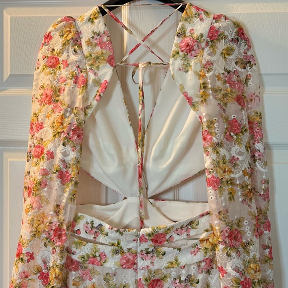 Gianni Bini | Lillian Cutout Dress - Picture 14 of 15